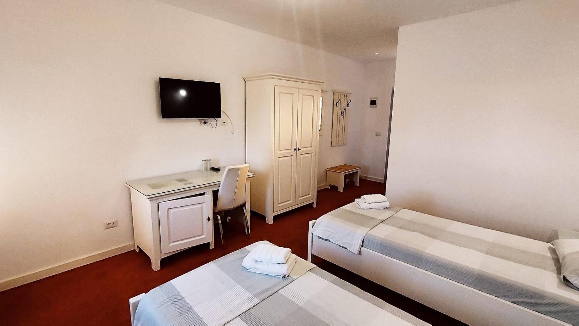 Fresh Accommodation Рэдэуци Экстерьер фото