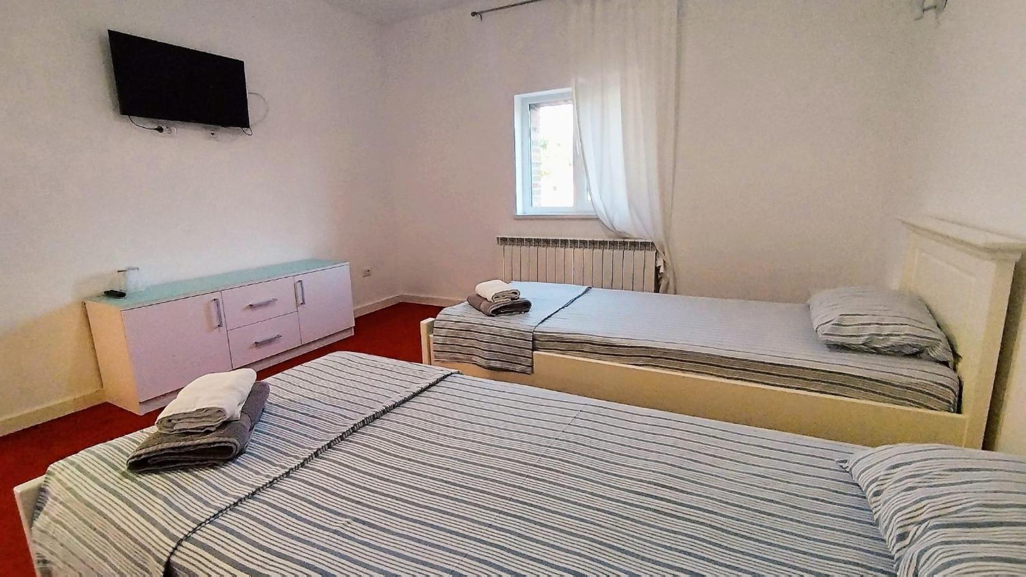 Fresh Accommodation Рэдэуци Экстерьер фото