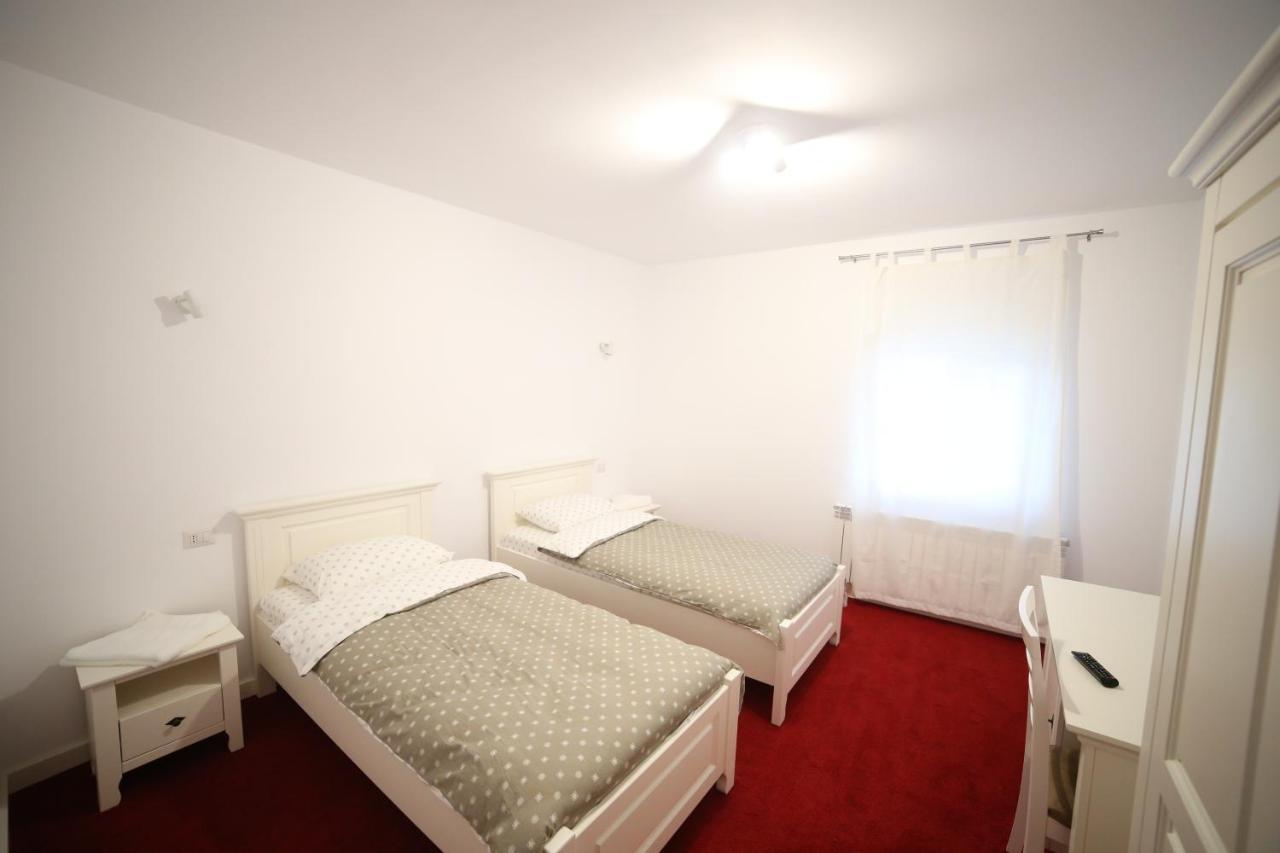 Fresh Accommodation Рэдэуци Экстерьер фото